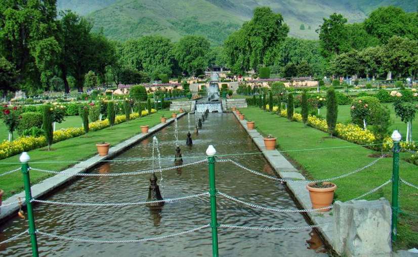 nishat garden srinagar2 4 Nishat Mughal Garden: An Exquisite Fusion of History and Nature