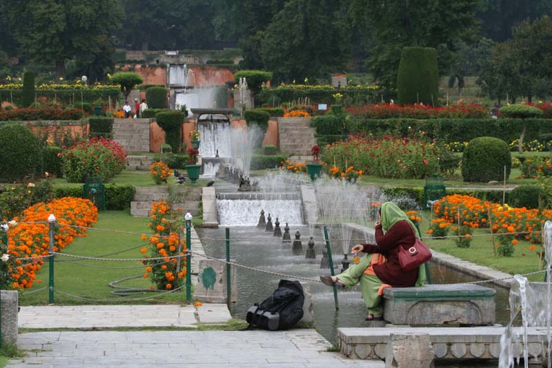 nishat bagh2 original 3 Nishat Mughal Garden: An Exquisite Fusion of History and Nature